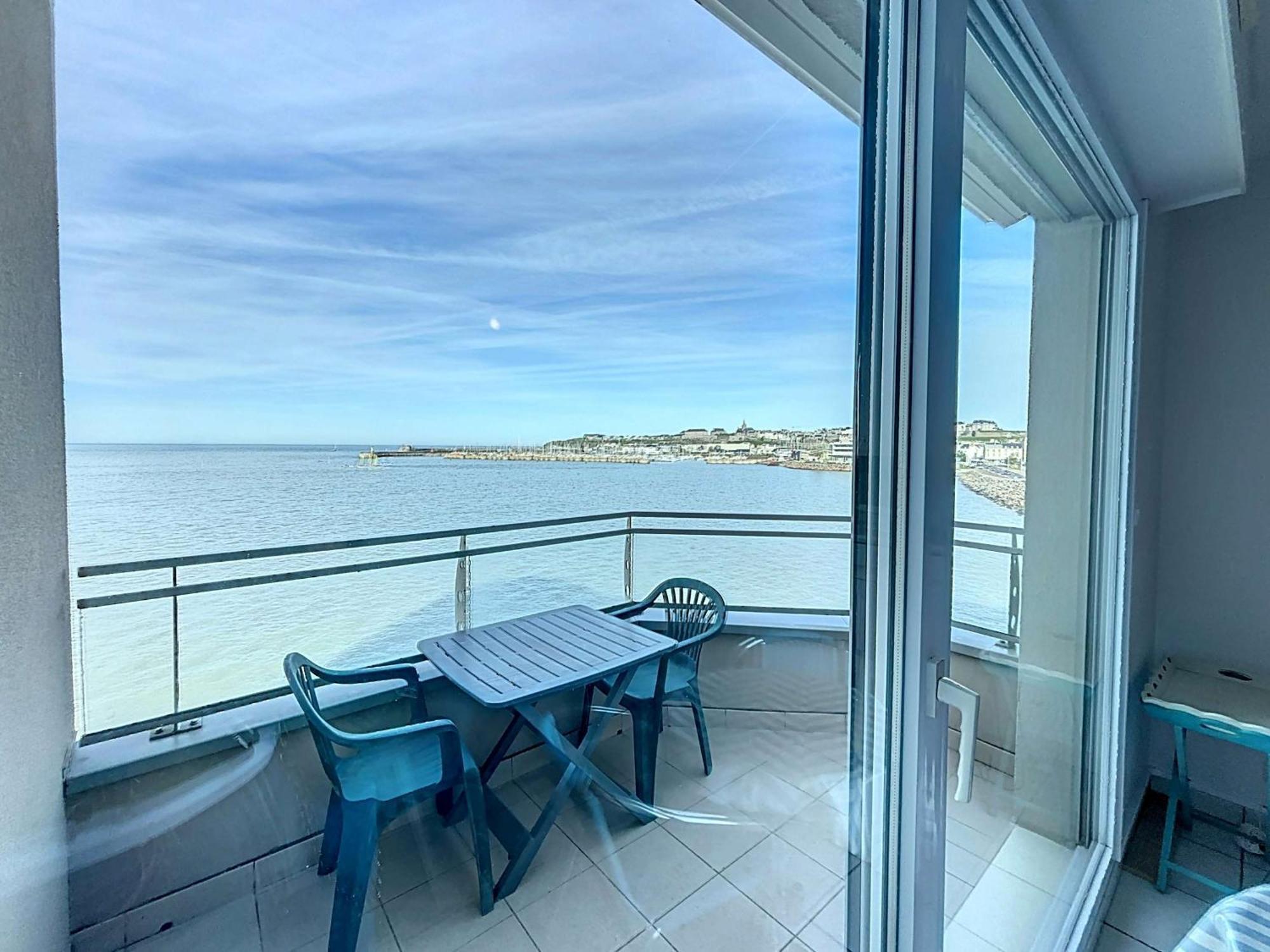 Appartement Avec Balcon, Proche Des Plages Et Commerces - Fr-1-361-89 Granville Exterior photo